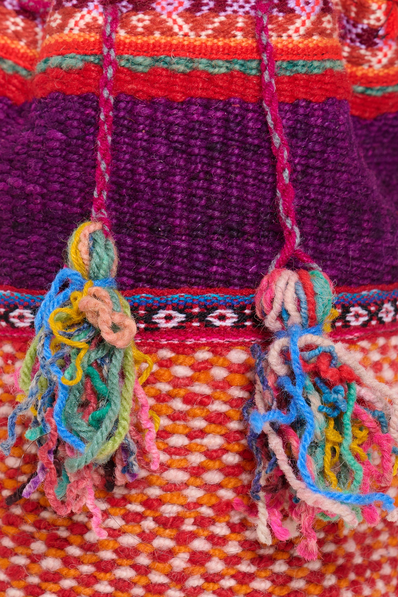 Secchiello Cuzco dettaglio viola